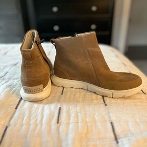Sorel ankle boot.